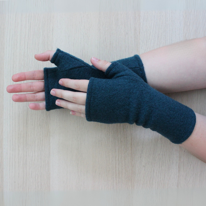 Merino Wool Fingerless Gloves | Solid