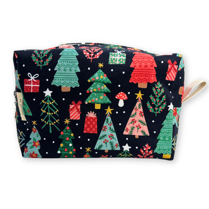 CHRISTMAS Medium Dopp Kit