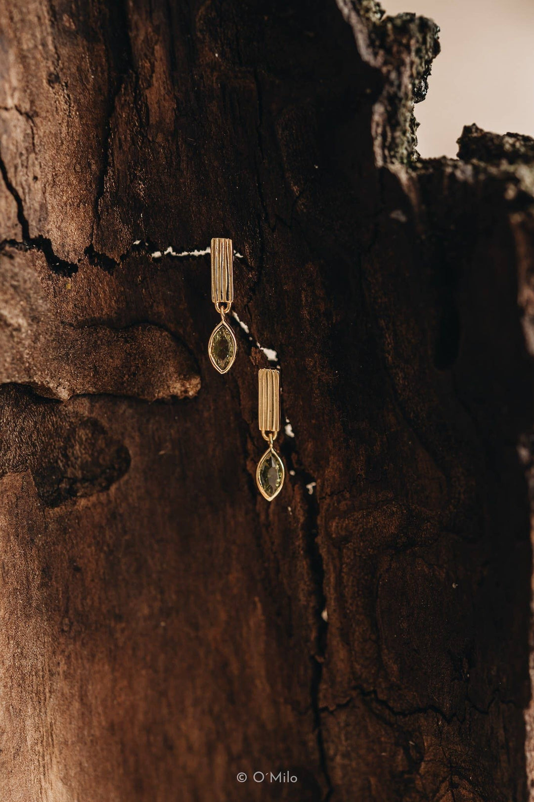 Ribbed Bar + Peridot Crystal Earrings