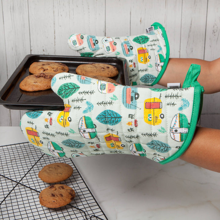 Oven Mitt | Happy Camper