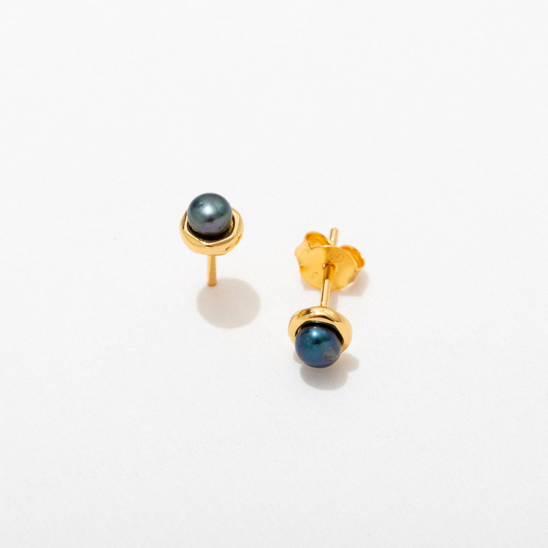 Earrings | Freshwater Pearl Studs