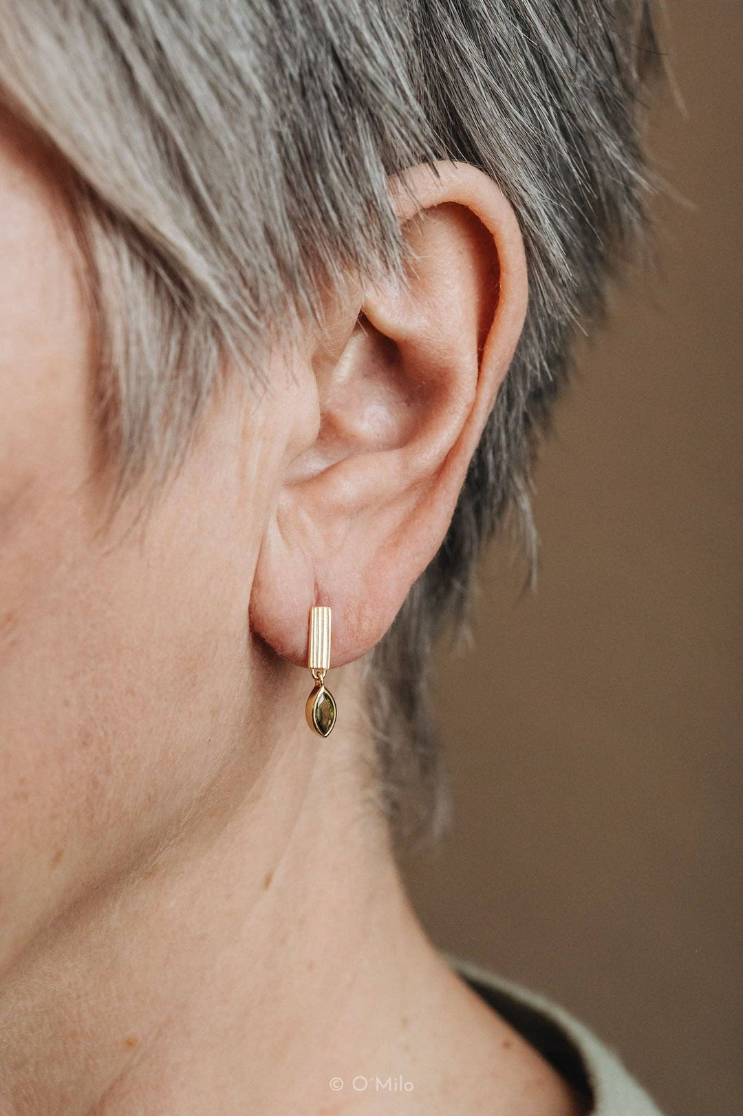 Ribbed Bar + Peridot Crystal Earrings