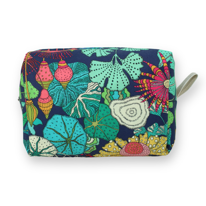 The Medium Dopp Kit