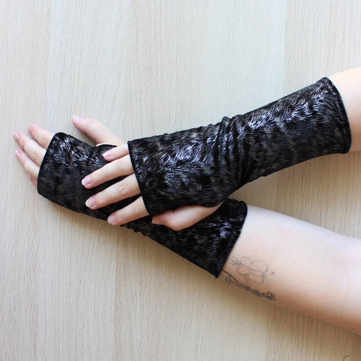 Black velvet fingerless gloves deals