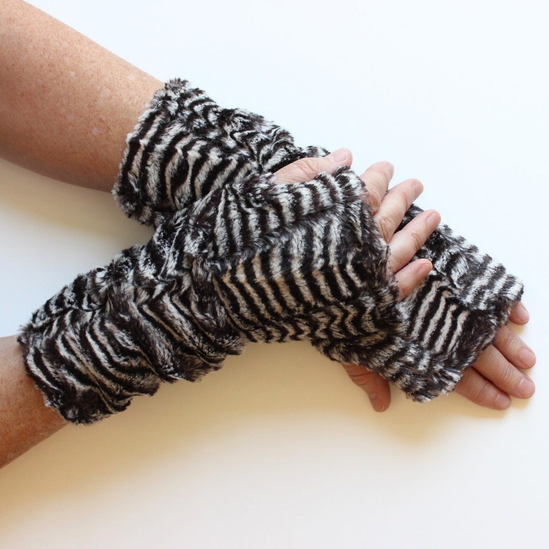 Faux Fur Fingerless Gloves