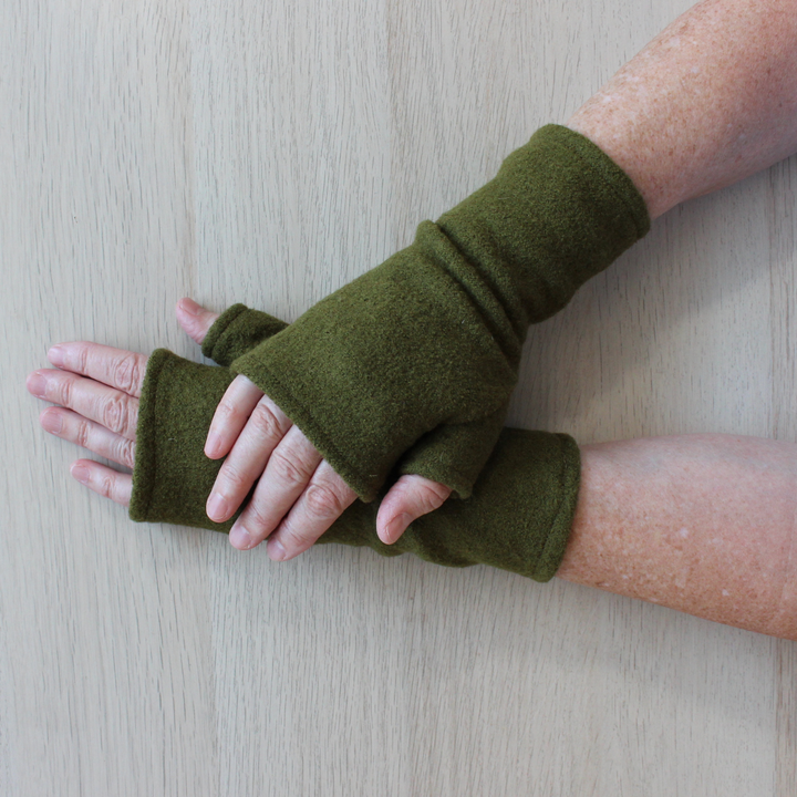 Merino Wool Fingerless Gloves | Solid