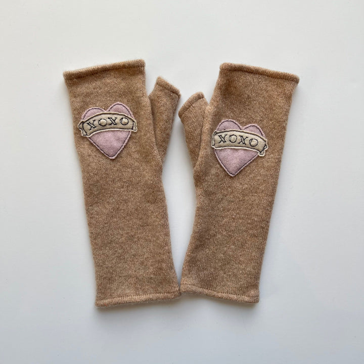 Fingerless Cashmere Gloves "XOXO"