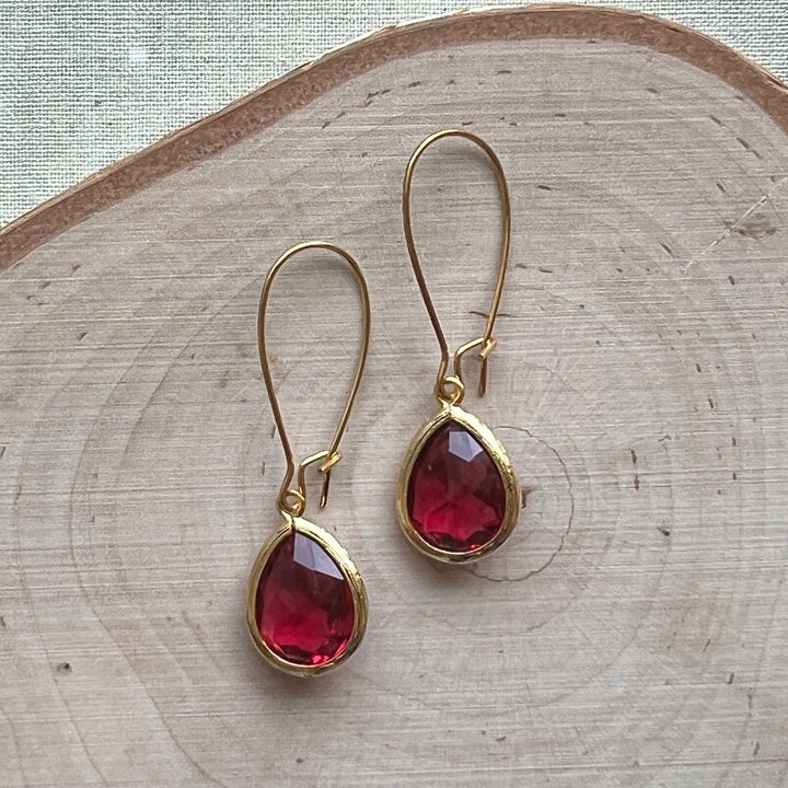 Jane Gold Glass Short Earrings