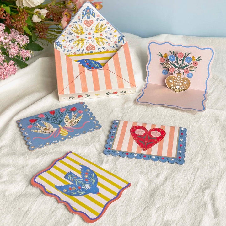 Boxed Blank Pop-Up Cards "Birds + Hearts"