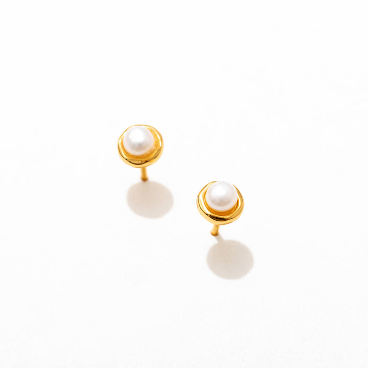 Earrings | Freshwater Pearl Studs