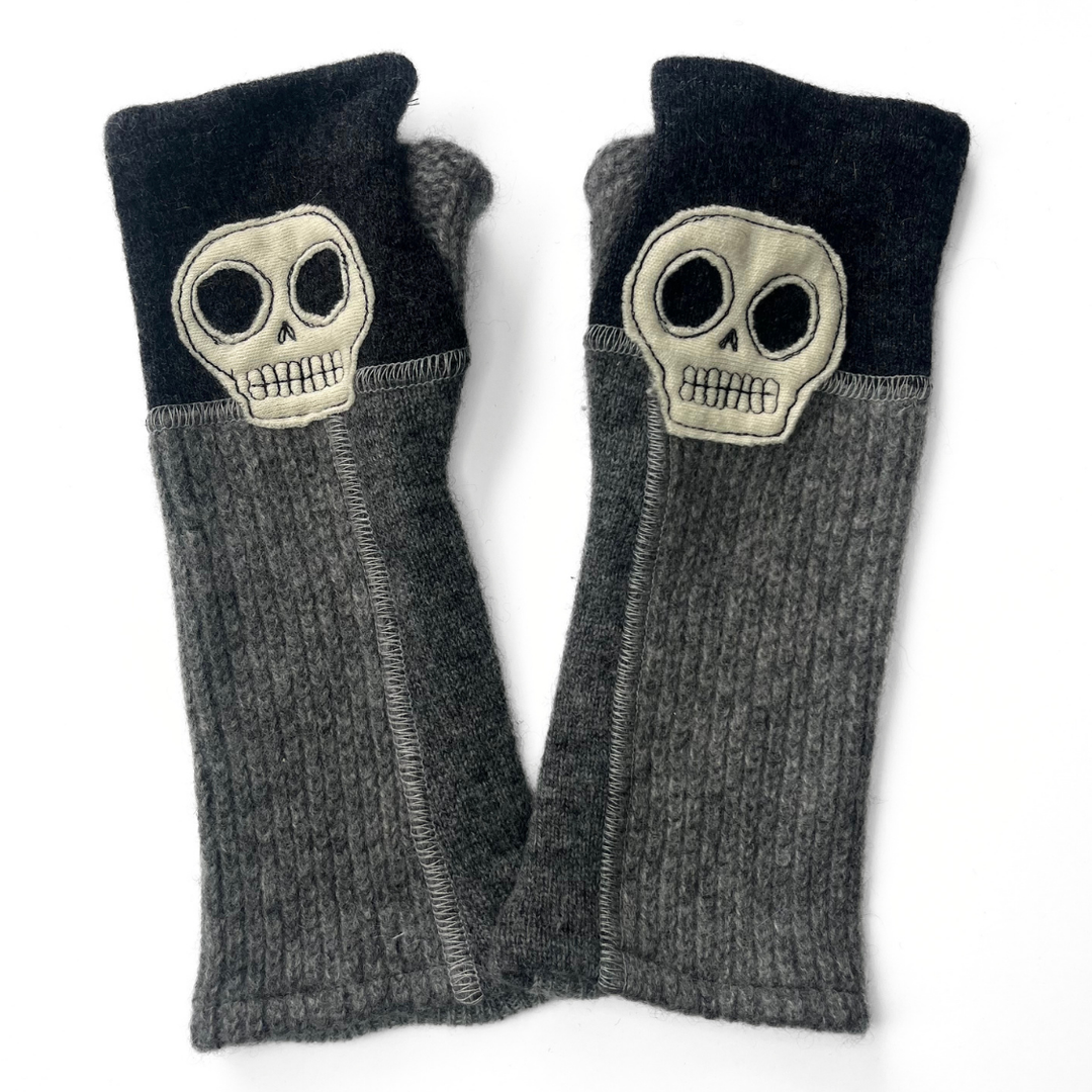 Fingerless Cashmere Gloves "Skull"