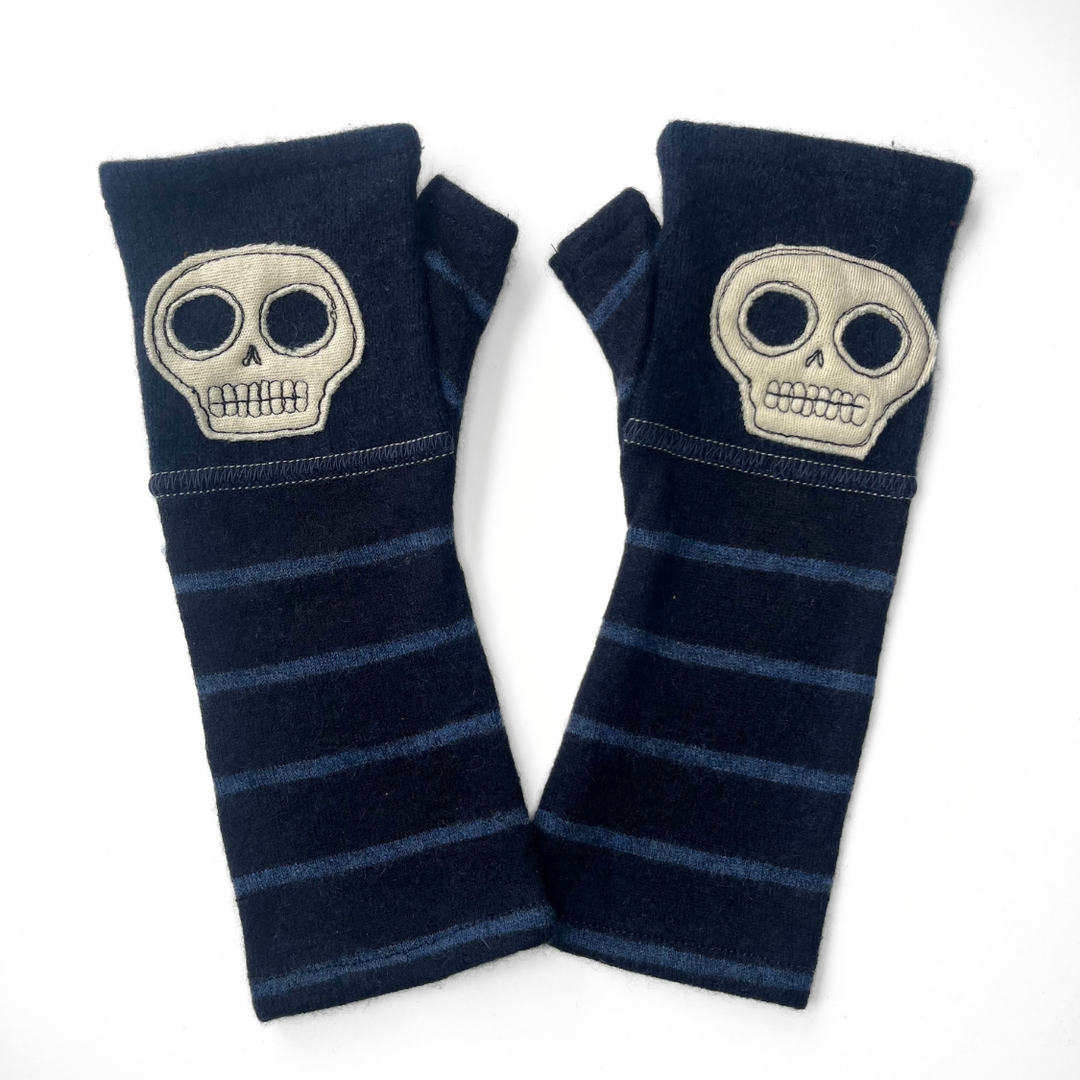 Fingerless Cashmere Gloves "Skull"