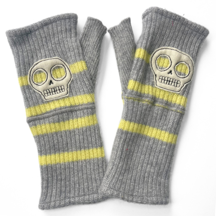 Fingerless Cashmere Gloves "Skull"