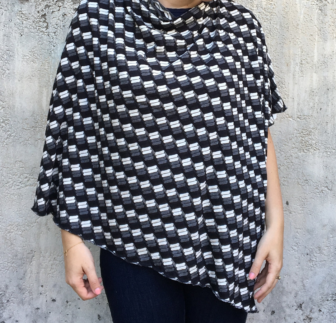 SALE | Black & White Poncho