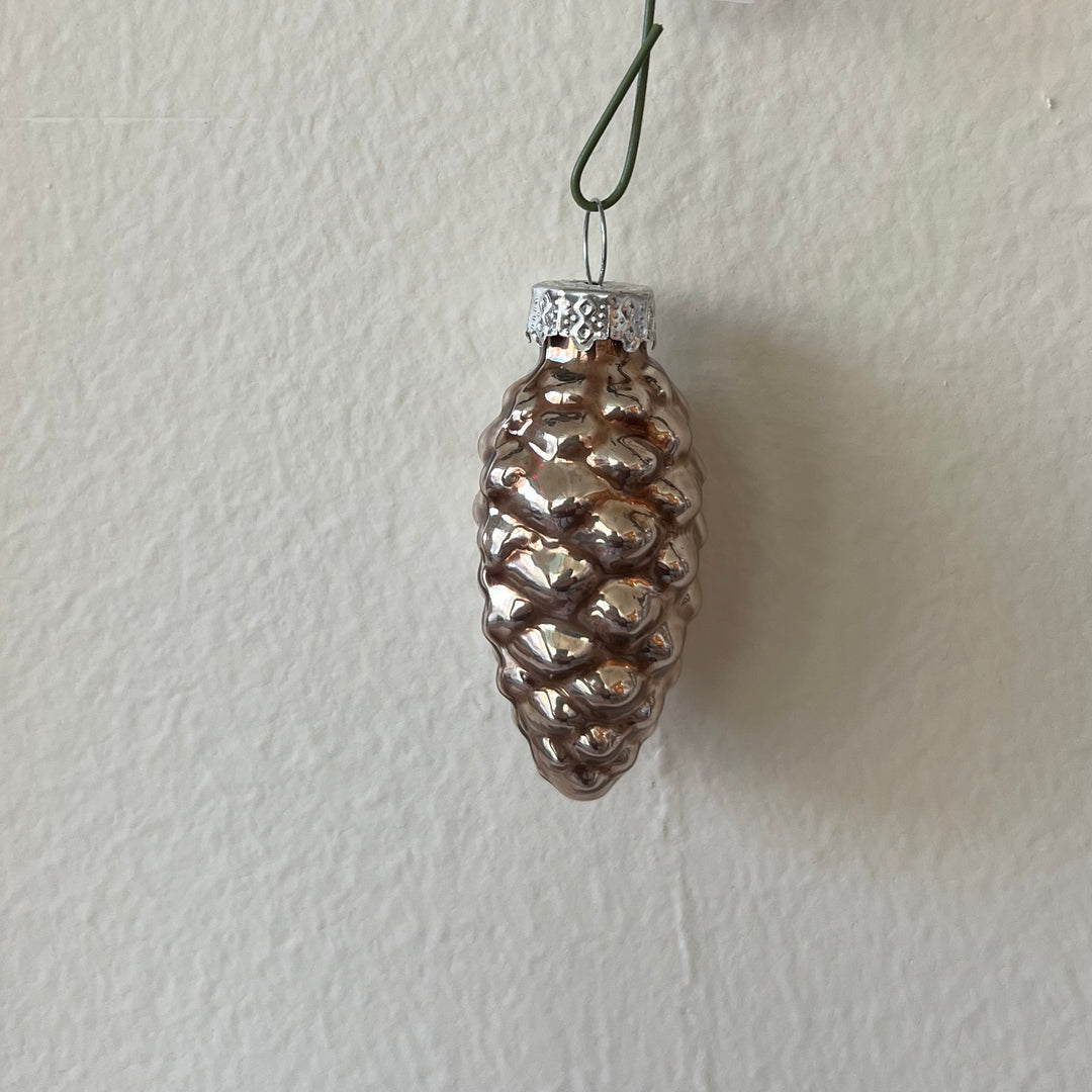 Glass Ornament "Pinecones"